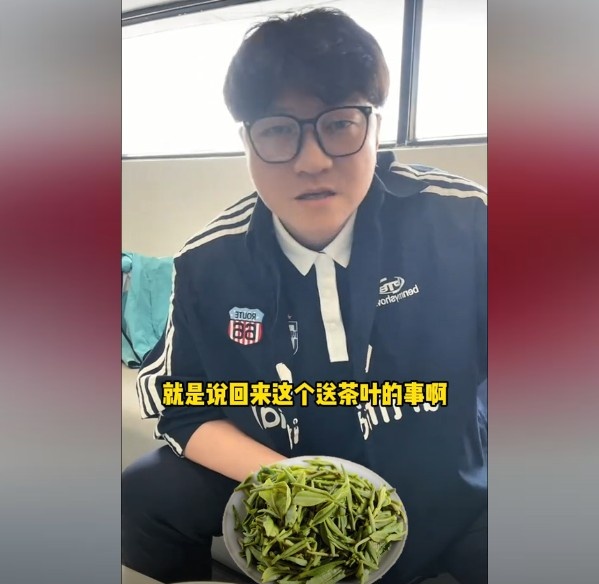 趙鵬：不太清楚賈秀全要球員買(mǎi)茶葉的段子，但這在現(xiàn)實(shí)中也正常